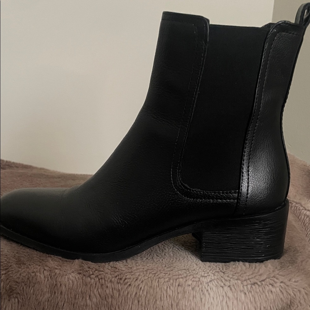 Kenneth Cole Reaction Black Ankle Chelsea Boot - Picture 5 of 8